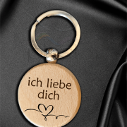 Anhänger aus Buchenholz mit Edelstahlring, Form Rund